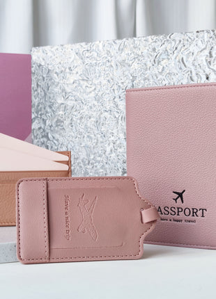 Pink travel companion set